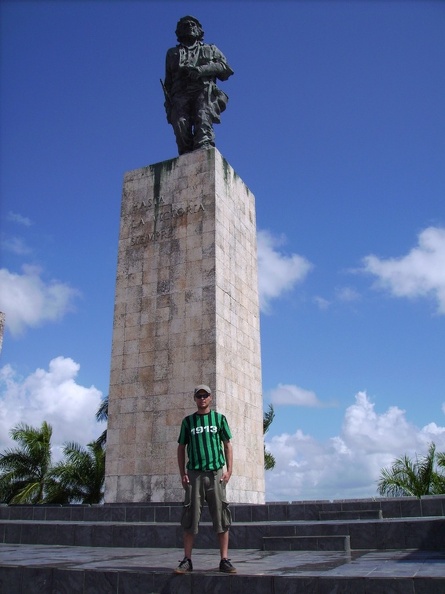 Monumento_Ernesto_Che_Guevara_-_Santa_Clara_-_Kuba.jpg