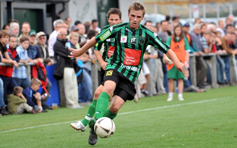 Niklas Lercher verstärkt die Reichenauer. Parallel zum Fußball wird er sein Studium in Innsbruck beginnen. Niklas Lercher verstärkt die Reichenauer. Parallel zum Fußball wird er sein Studium in Innsbruck beginnen.
