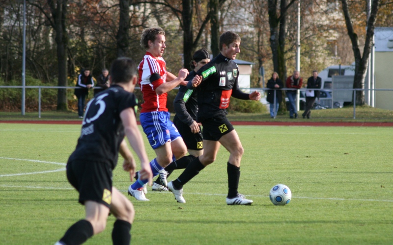 Boris Prokopic erzielte im Testspiel in Unterhaching die 0:1 Führung