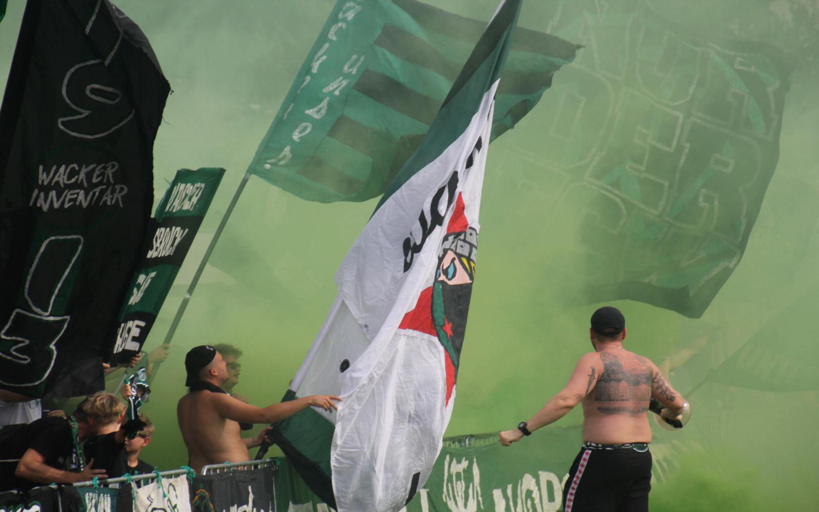 Da geht der Rauch auf